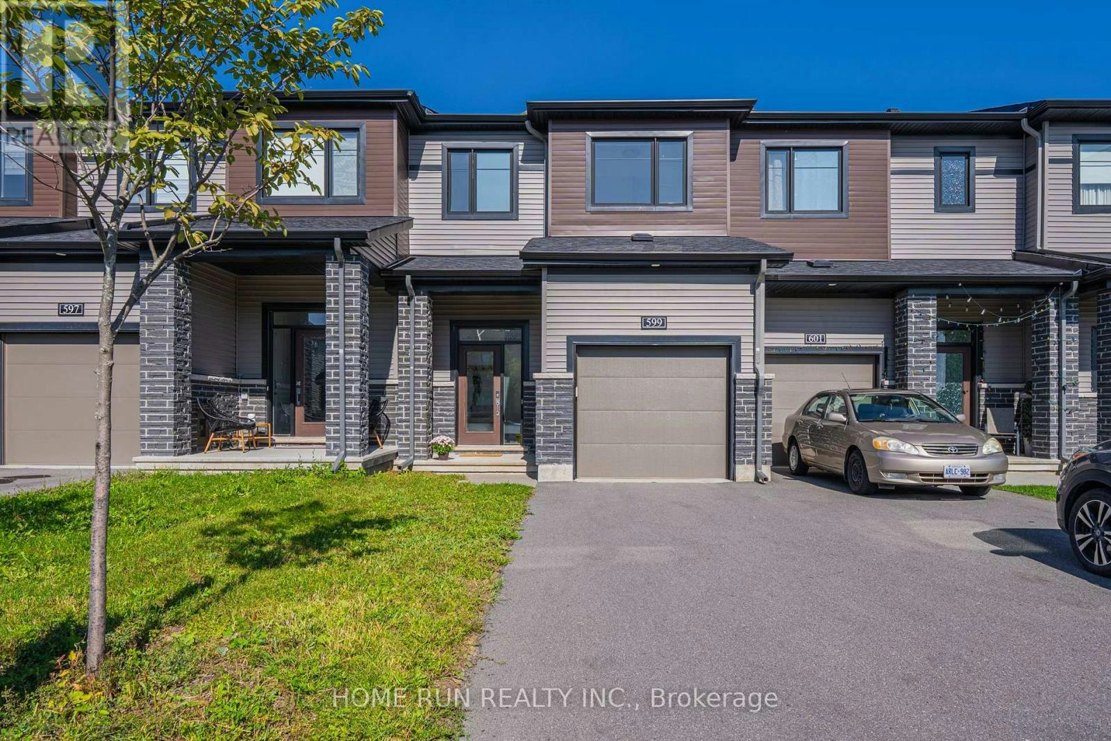 599 Lilith Street, Ottawa, ON, K2J 6Z5
