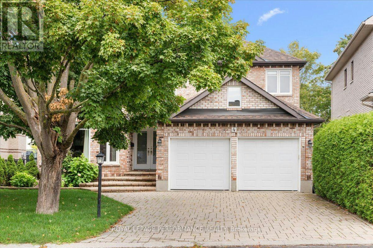 4 Wellsmere Court, Ottawa, ON, K2E 8C2