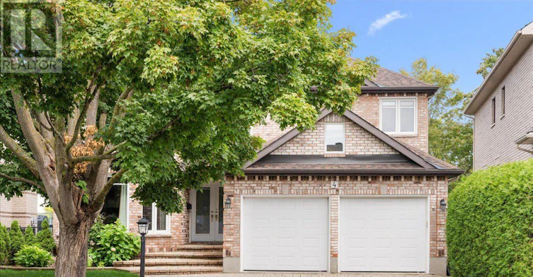 4 Wellsmere Court, Ottawa, ON, K2E 8C2