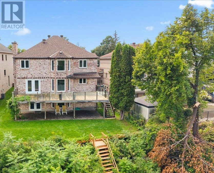 4 Wellsmere Court, Ottawa, ON, K2E 8C2 - 44