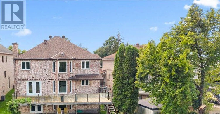 4 Wellsmere Court, Ottawa, ON, K2E 8C2 - 44