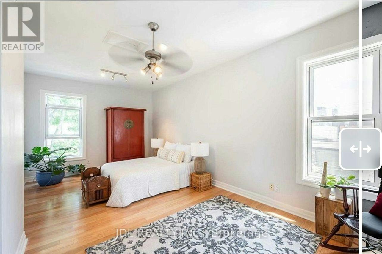 FLOOR-ONE 137 Bedroom 2nd Denison Ave Avenue, Toronto, ON, M5T 2N2 - 11