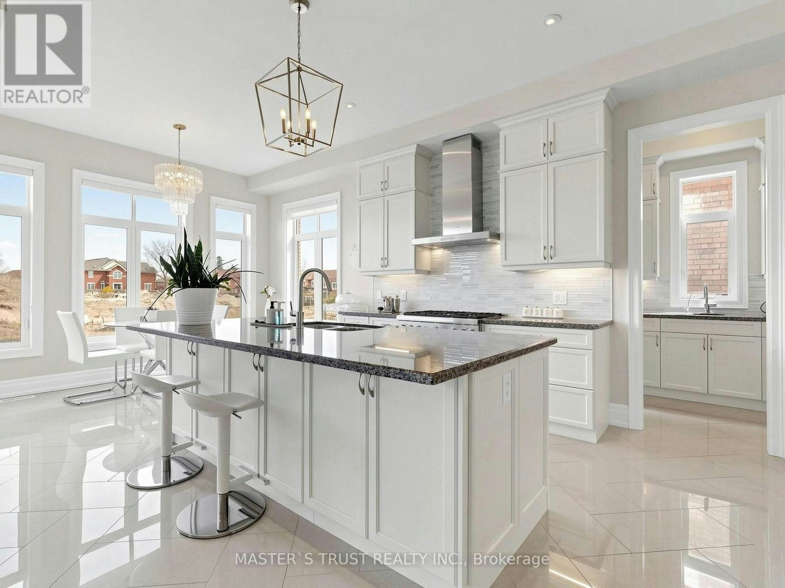 61 Grange Drive, Richmond Hill, ON, L4E 1E2