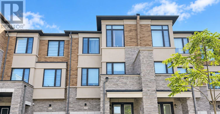 509 New England Court, Newmarket, ON, L3X 0M6