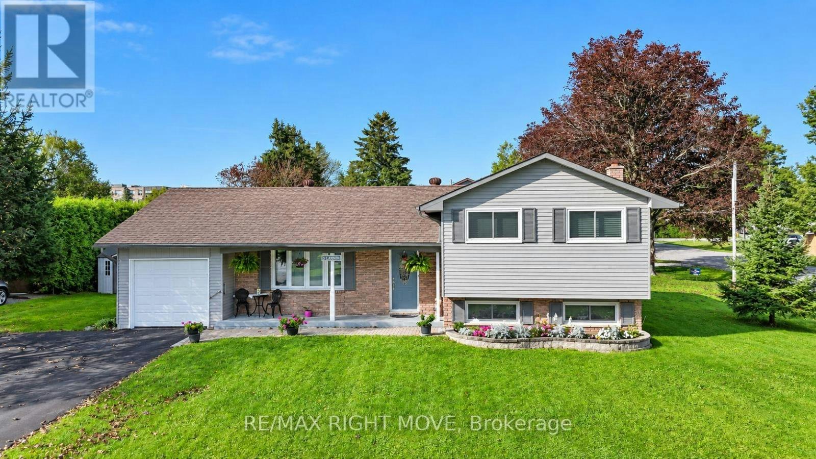 3 Lawson Avenue, Orillia, ON, L3V 3V5