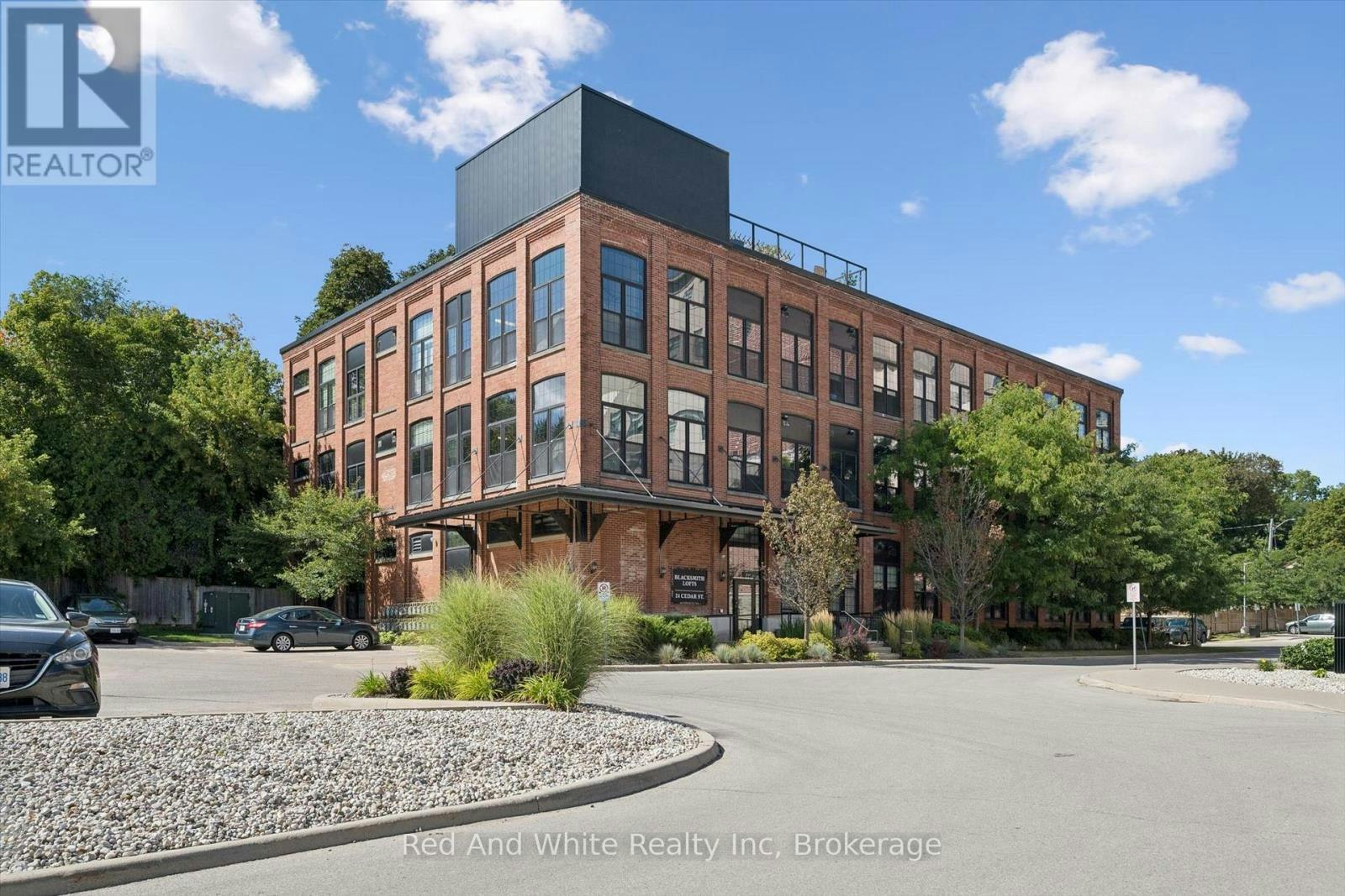 106-24 Cedar Street, Cambridge, ON, N1S 0B2