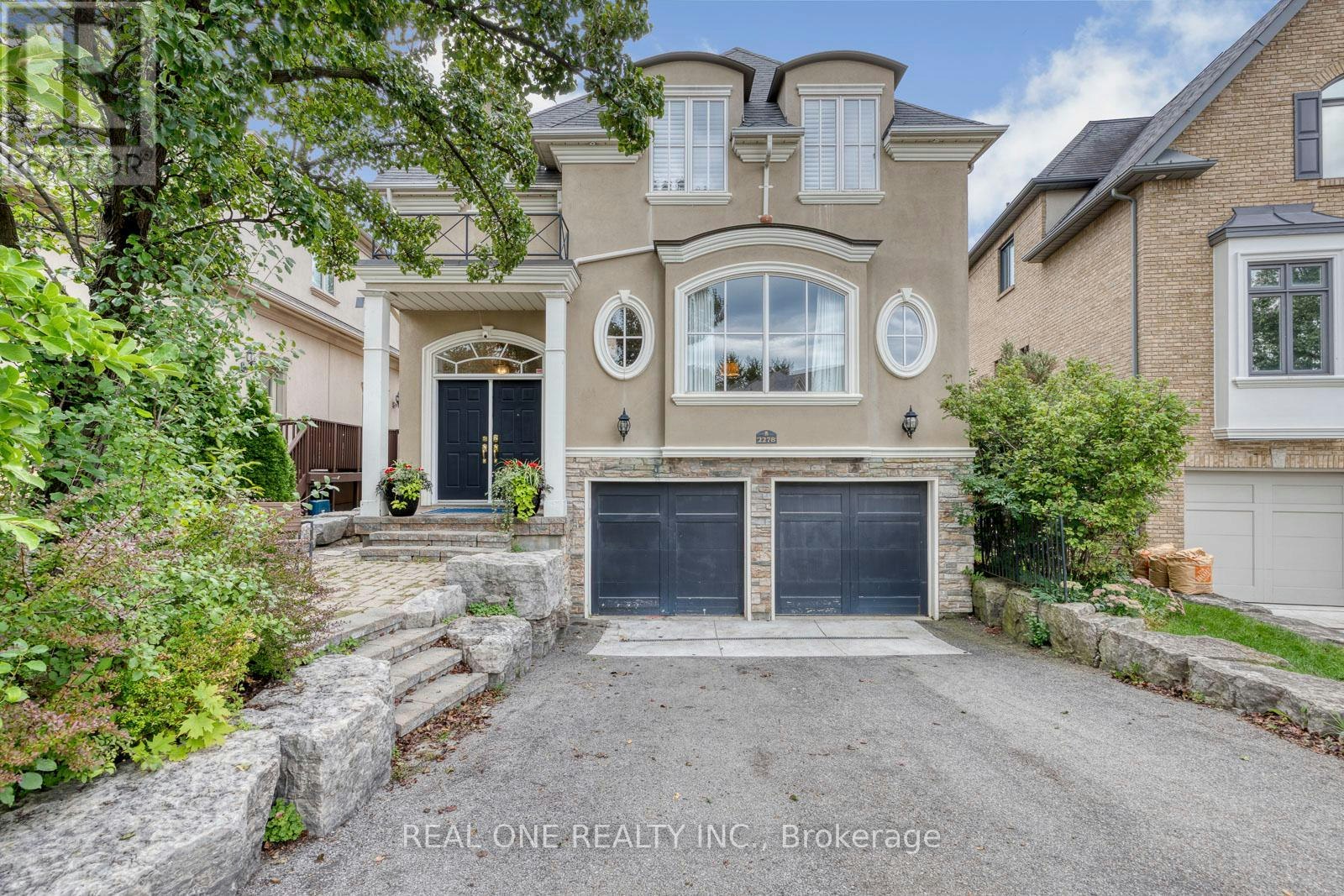 2278 Woodfield Road, Oakville, ON, L6H 6Y8