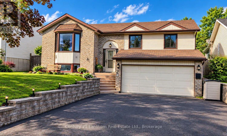 13 Loraine Avenue