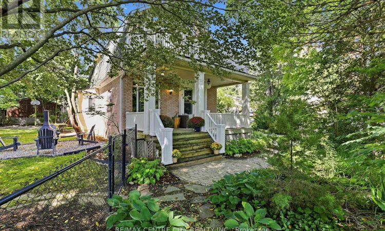 102 Walnut Street
