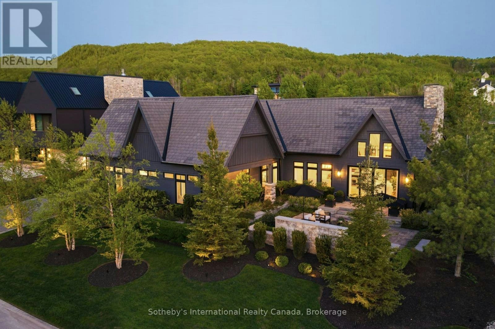 110 Stone Zack Lane, Blue Mountains, ON, N0H 1J0