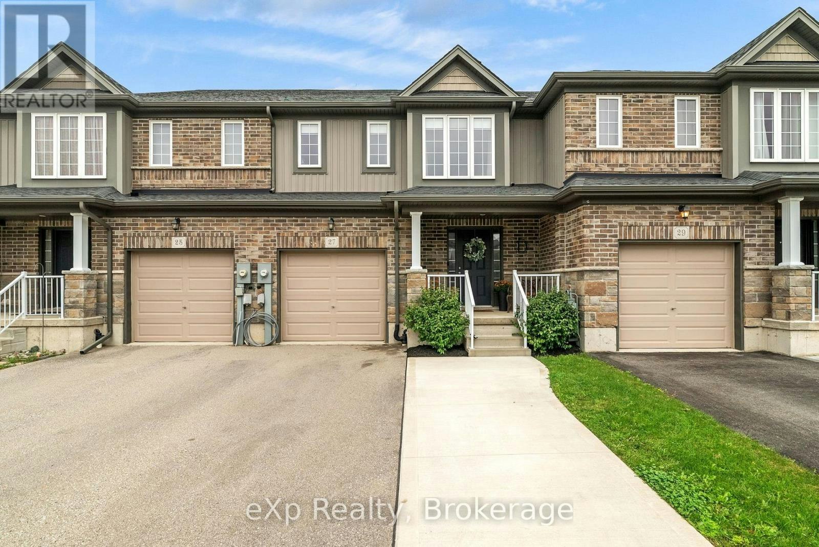 27 Robertson Drive, Stratford, ON, N5A 0C8