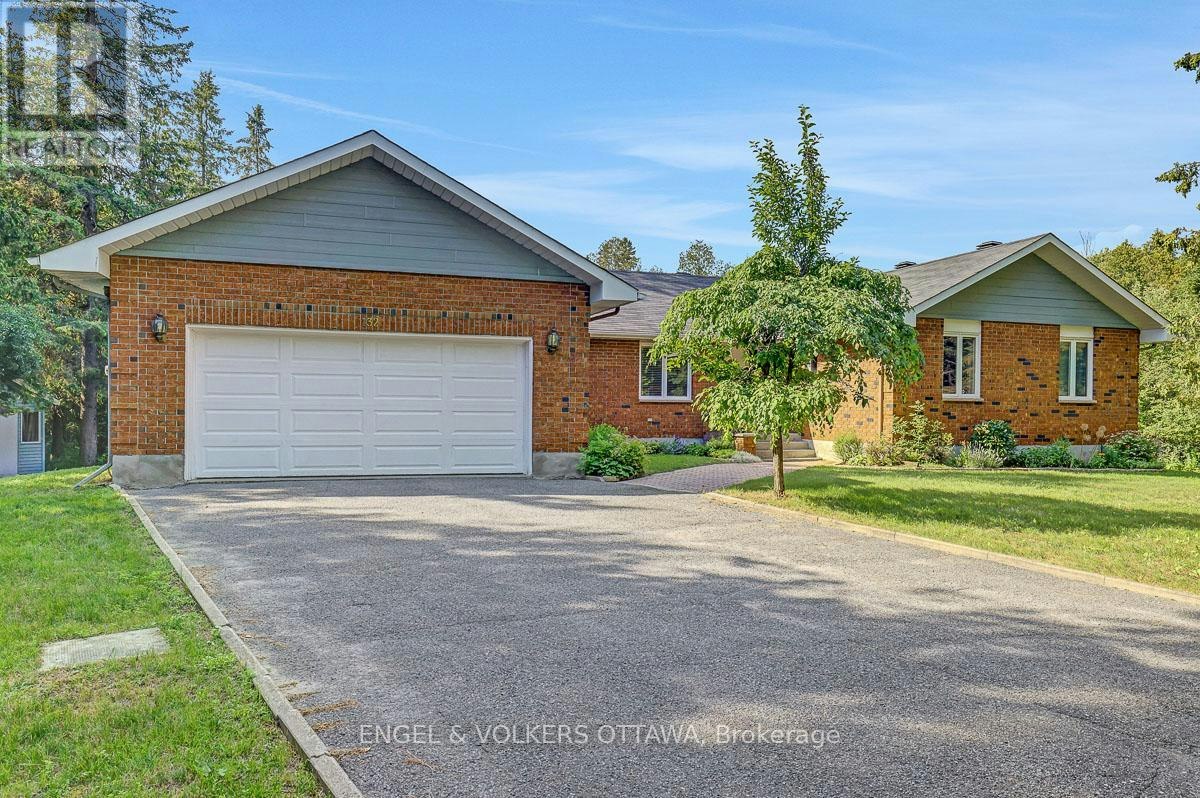 132 Grey Stone Drive, Ottawa, ON, K0A 1L0