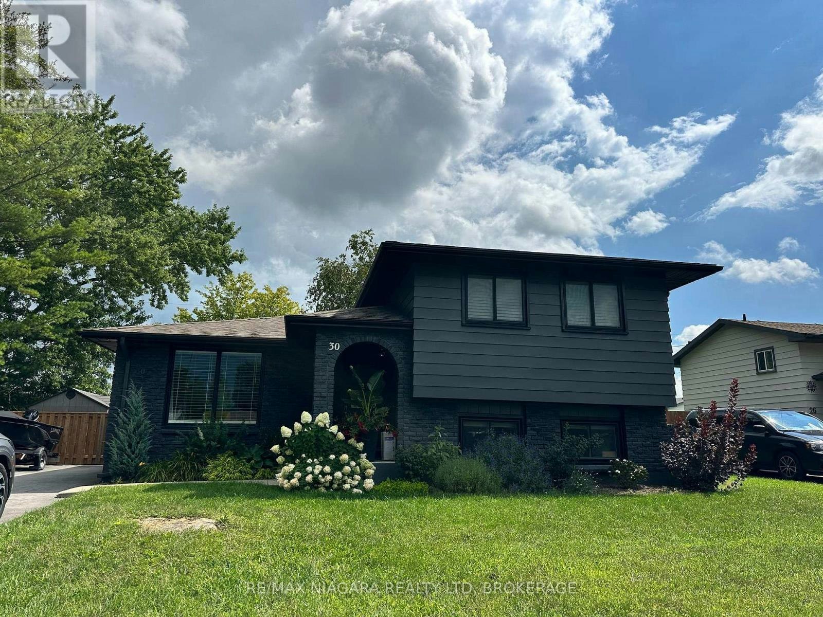 LOWER-30 Colonial Street, Welland, ON, L3C 5W5 - 2