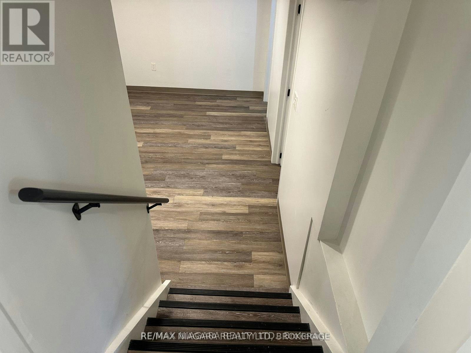 LOWER-30 Colonial Street, Welland, ON, L3C 5W5 - 8