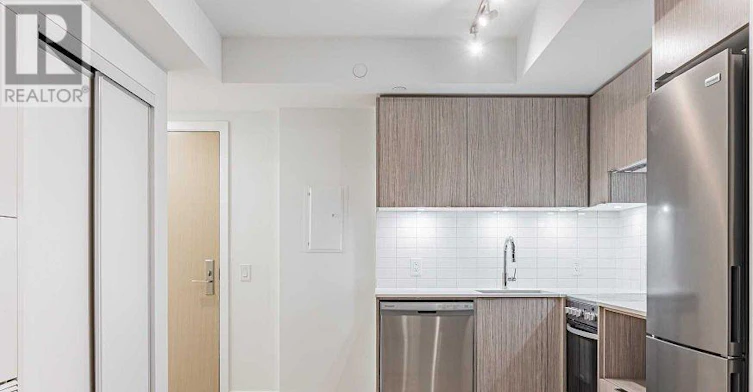 2103-395 Bloor Street E, Toronto, ON, M4W 0B4 - 4