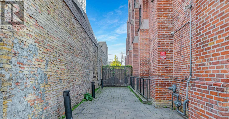 PH2-736 Dundas Street E, Toronto, ON, M5A 2C5 - 24