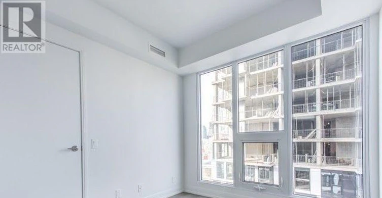3215-181 Dundas Street E, Toronto, ON, M5A 0N5 - 4