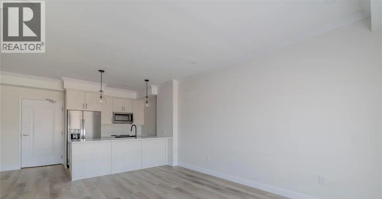 301-1740 A Sprucewood Avenue, Lasalle, ON, N9J 0E6 - 5