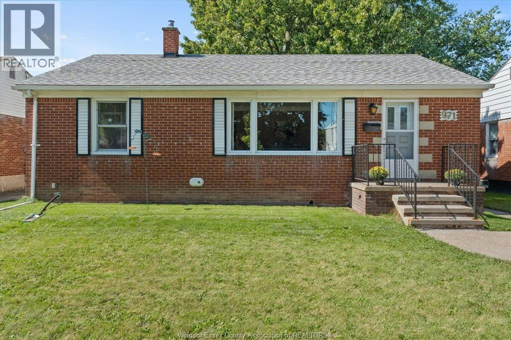 971 Isabelle Place, Windsor, ON, N8S 3B1