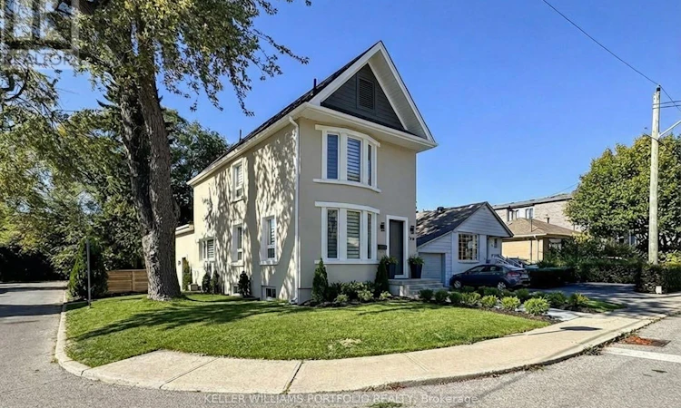 22 Pitt Avenue