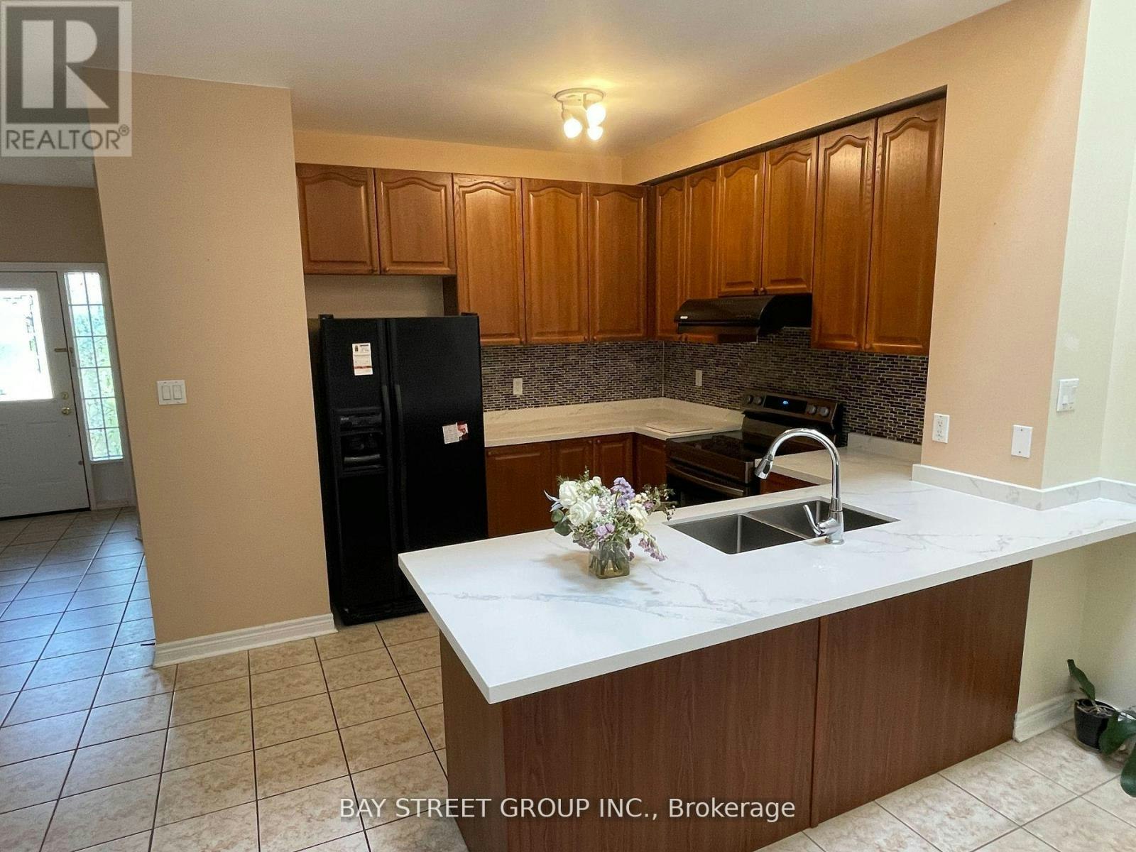 220 Yorkland Street, Richmond Hill, ON, L4S 1A2 - 5