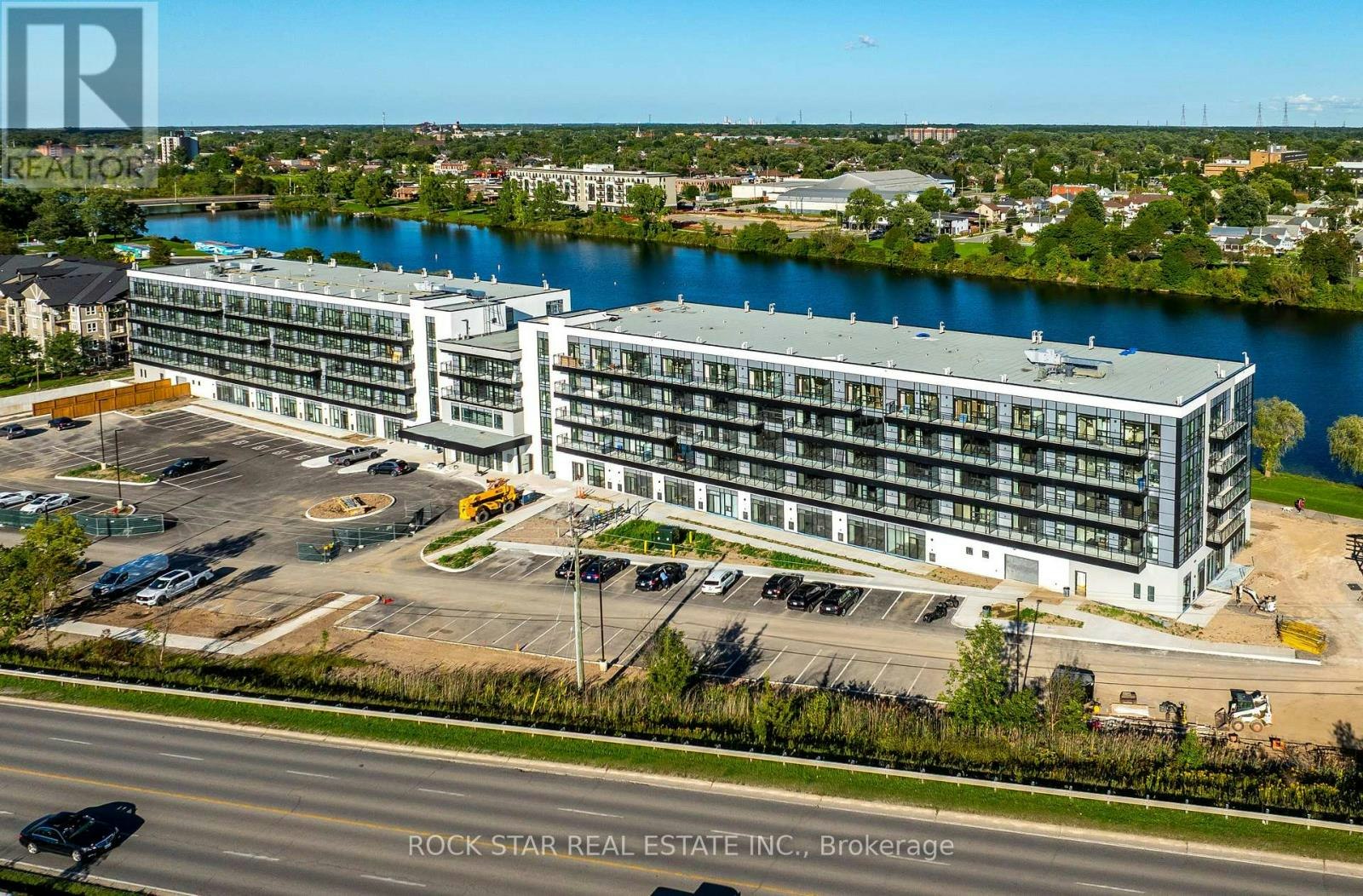 320-350 Prince Charles Drive S, Welland, ON, L3C 0L6 - 26