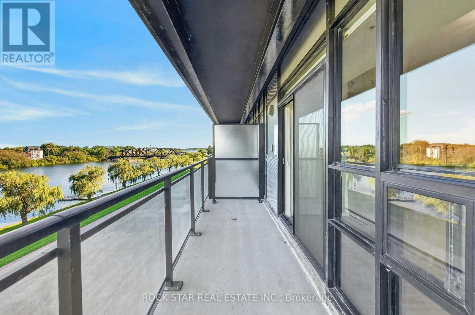 320-350 Prince Charles Drive S, Welland, ON, L3C 0L6 - 23