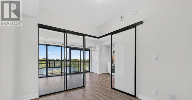 320-350 Prince Charles Drive S, Welland, ON, L3C 0L6 - 16