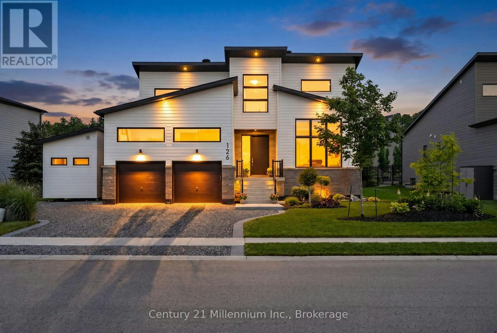 126 Tekiah Road, Blue Mountains, ON, N0H 1J0