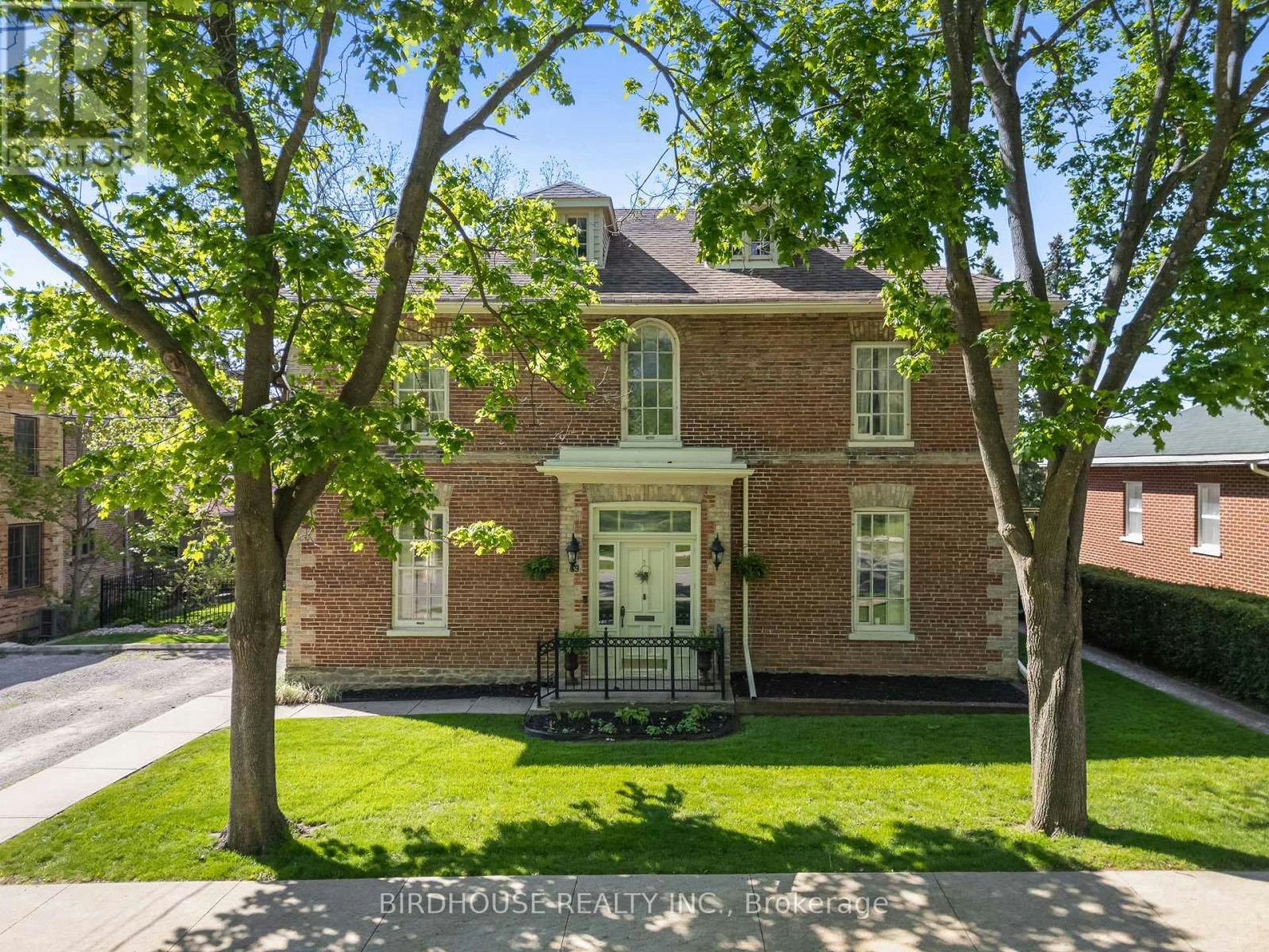 69 Bond Street W, Kawartha Lakes, ON, K9V 3R3