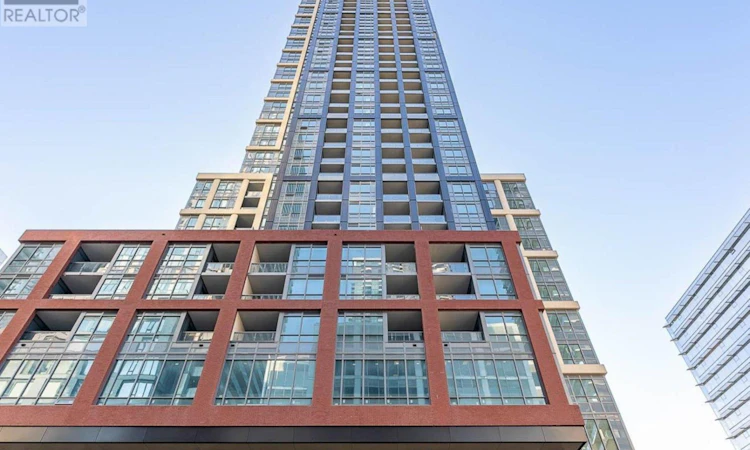 1322-108 Peter Street