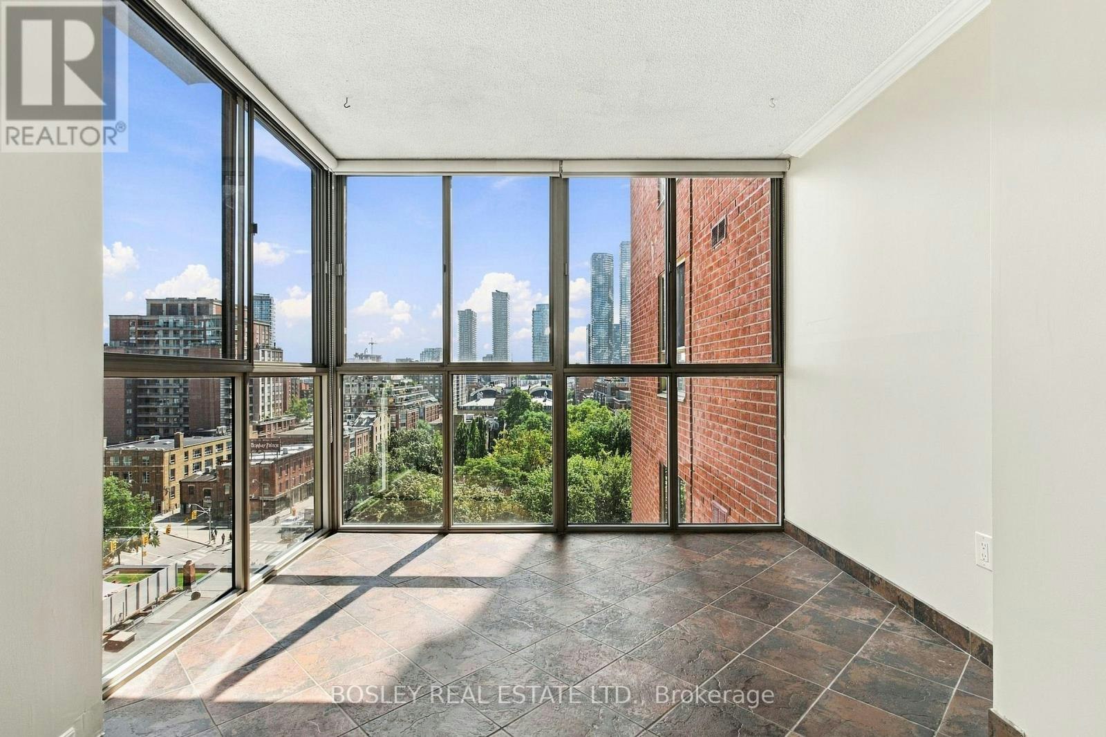 1001-95 Lombard Street, Toronto, ON, M5C 2V3