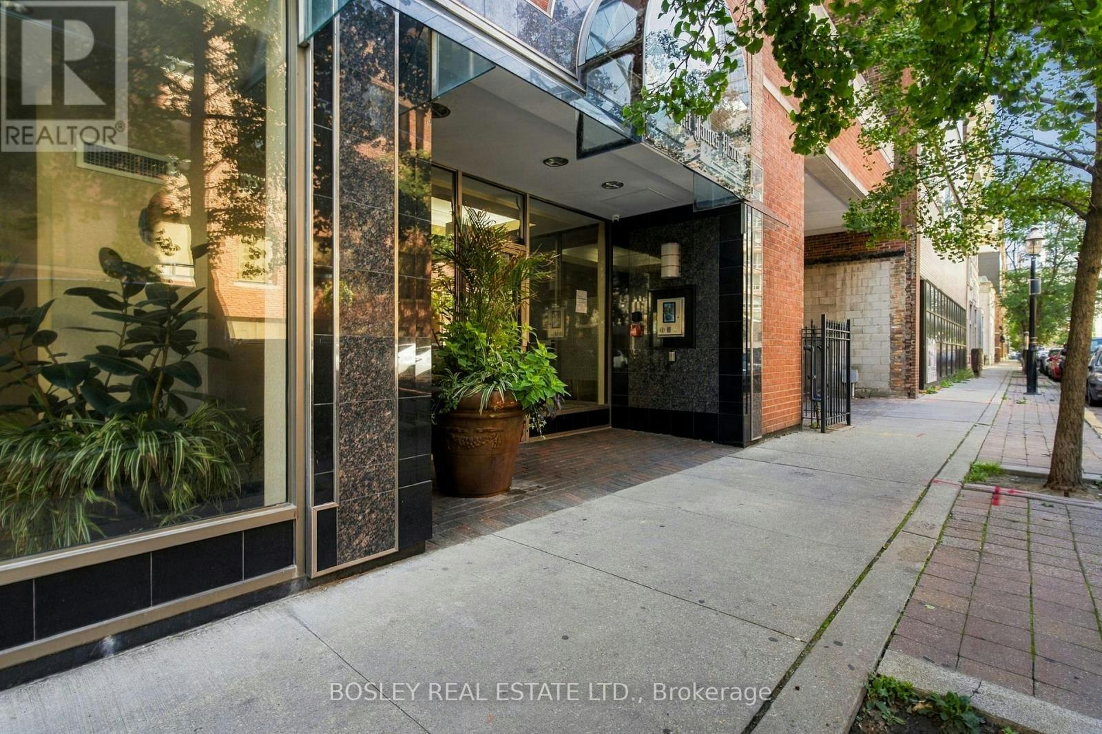 1001-95 Lombard Street, Toronto, ON, M5C 2V3 - 3