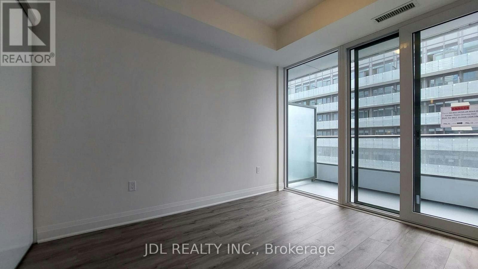 2712 70 Princess Street E, Toronto, ON, M5A 0X6 - 7