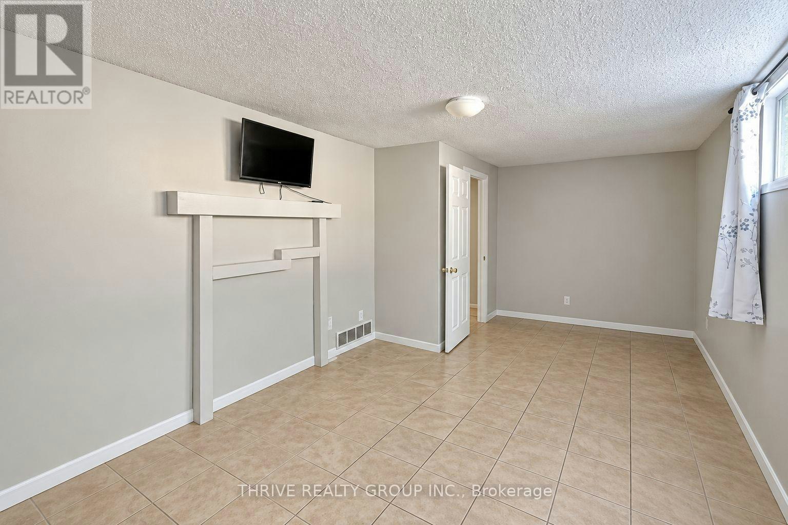17-126 Belmont Drive, London, ON, N6J 4W1 - 16