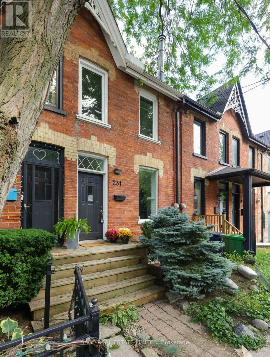 231 Boulton Avenue, Toronto, ON, M4M 2J8