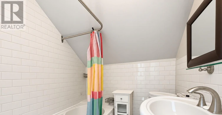 193 Boulton Avenue, Toronto, ON, M4M 2J9 - 19