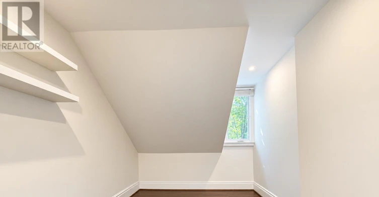 193 Boulton Avenue, Toronto, ON, M4M 2J9 - 26