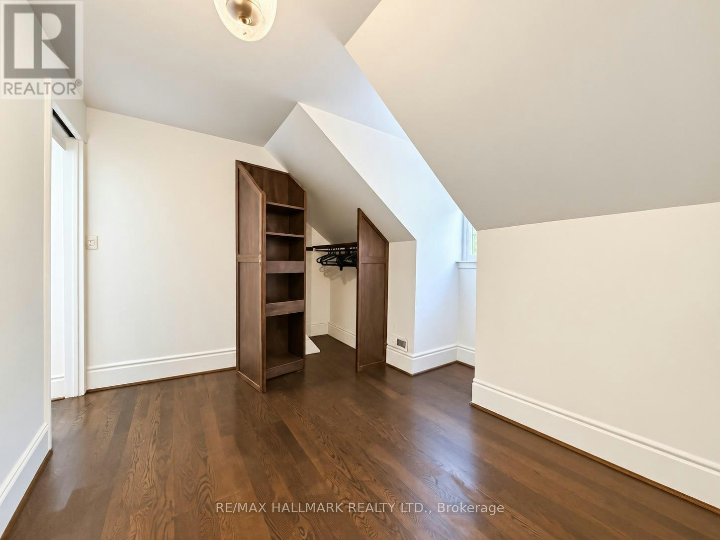 193 Boulton Avenue, Toronto, ON, M4M 2J9 - 25