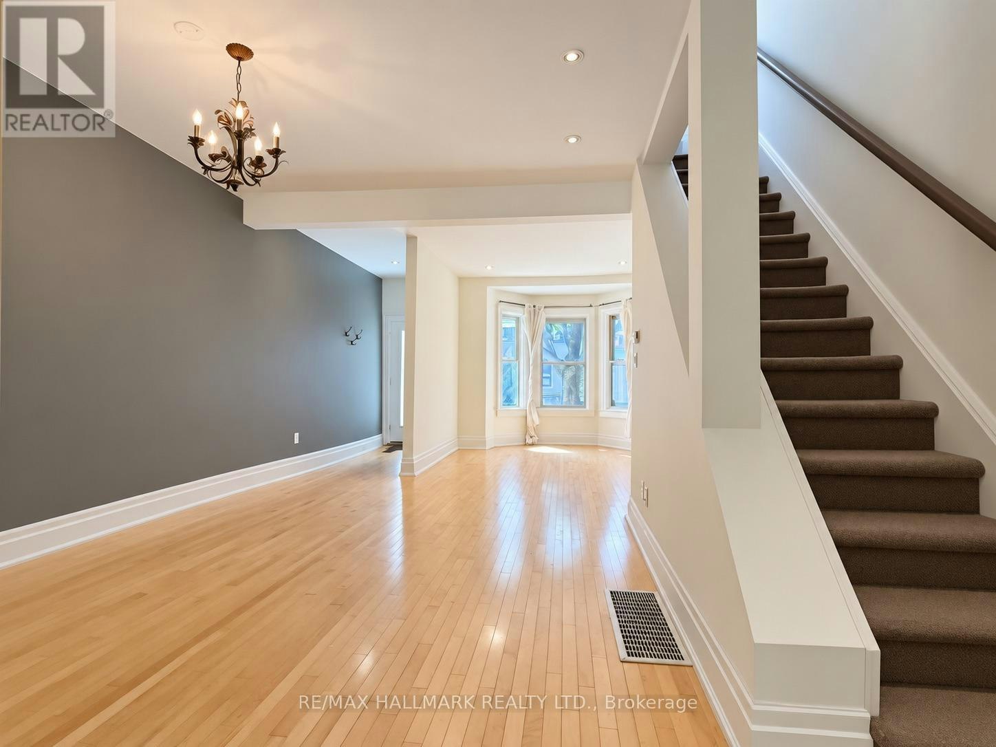 193 Boulton Avenue, Toronto, ON, M4M 2J9 - 14