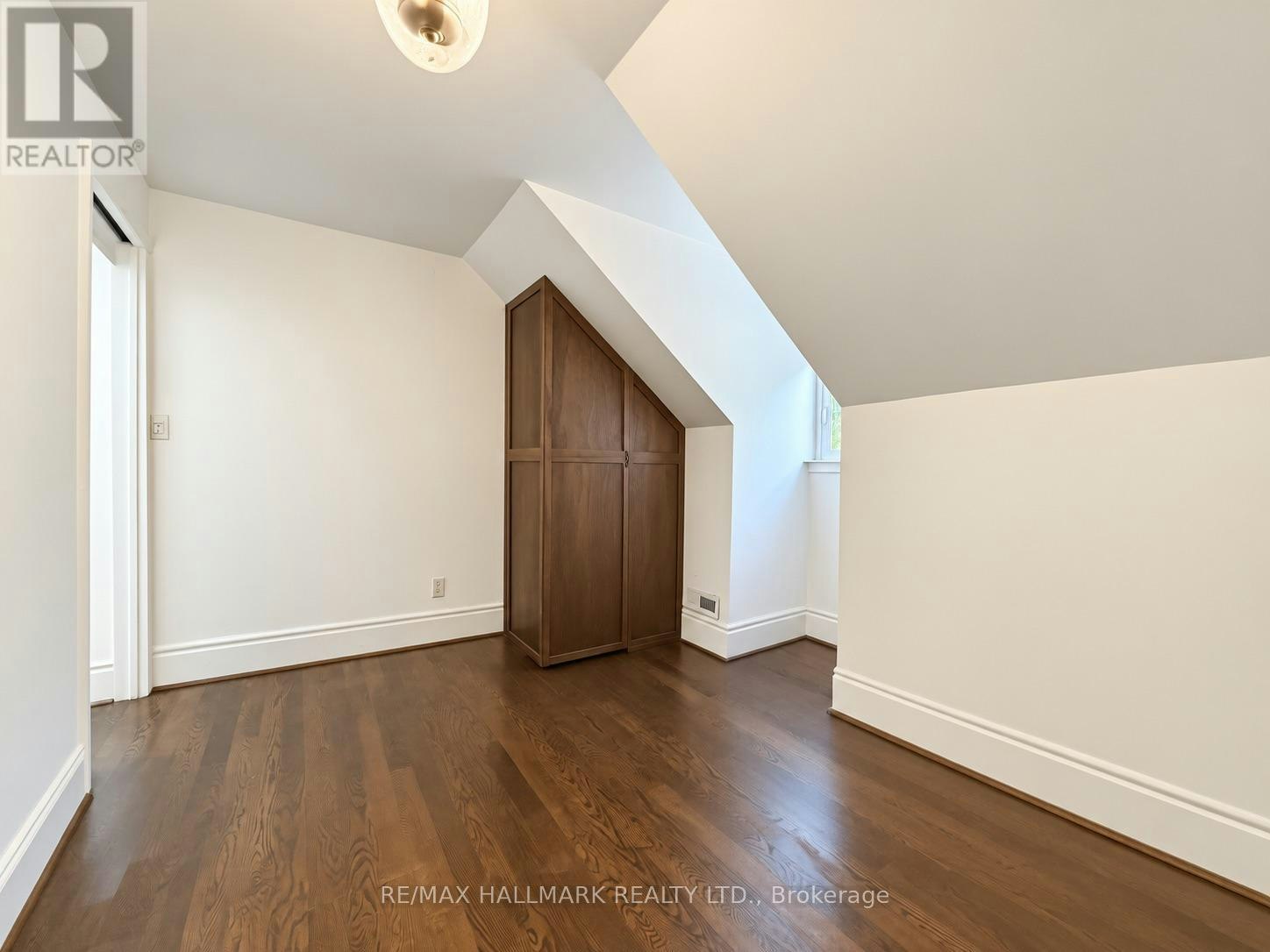 193 Boulton Avenue, Toronto, ON, M4M 2J9 - 24