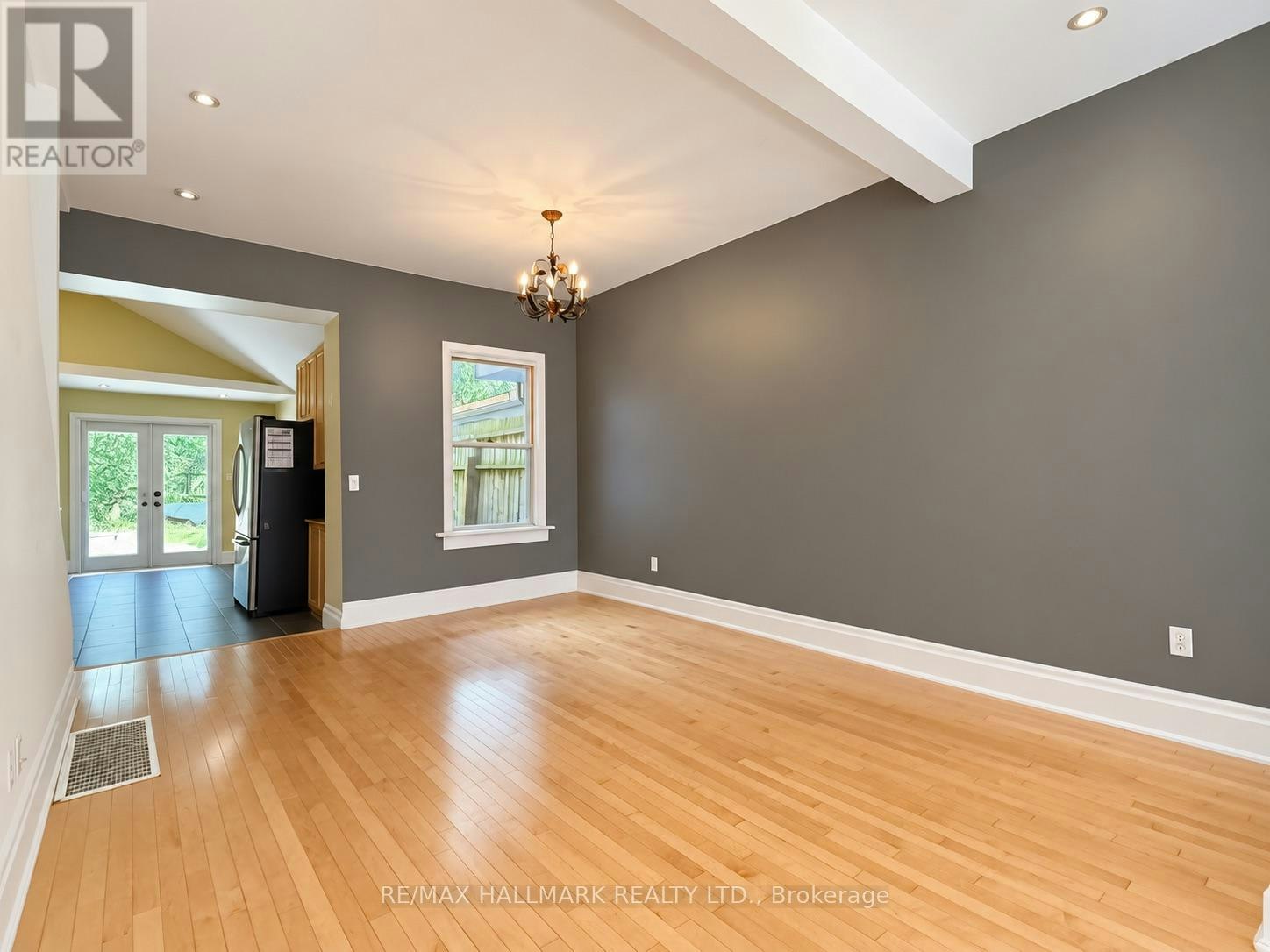193 Boulton Avenue, Toronto, ON, M4M 2J9 - 13