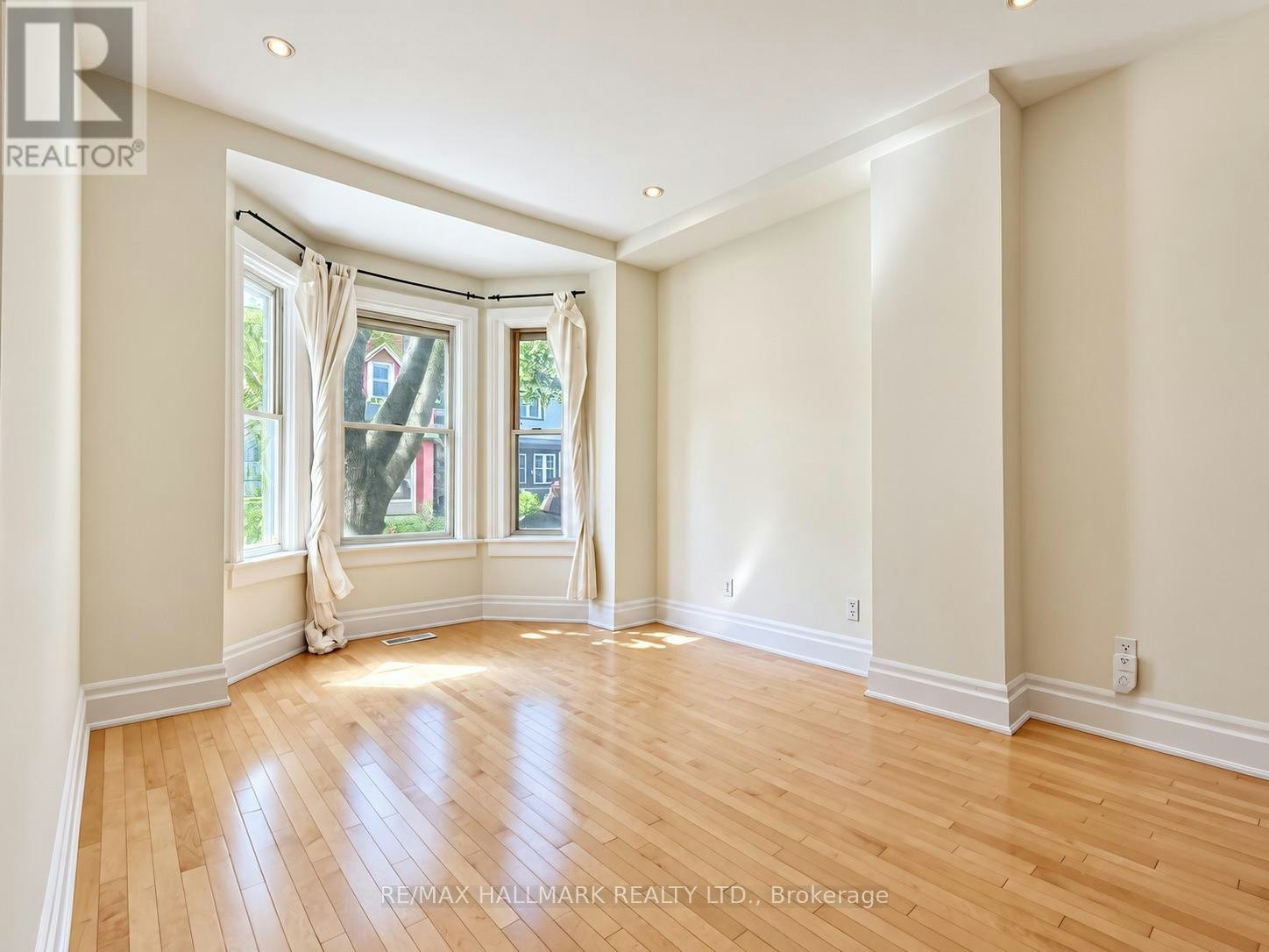 193 Boulton Avenue, Toronto, ON, M4M 2J9 - 10