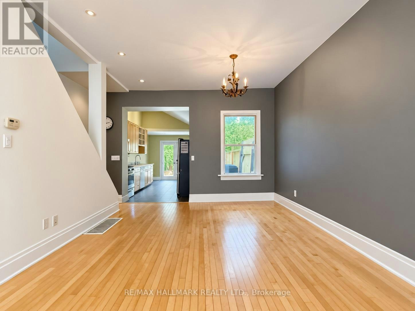 193 Boulton Avenue, Toronto, ON, M4M 2J9 - 9