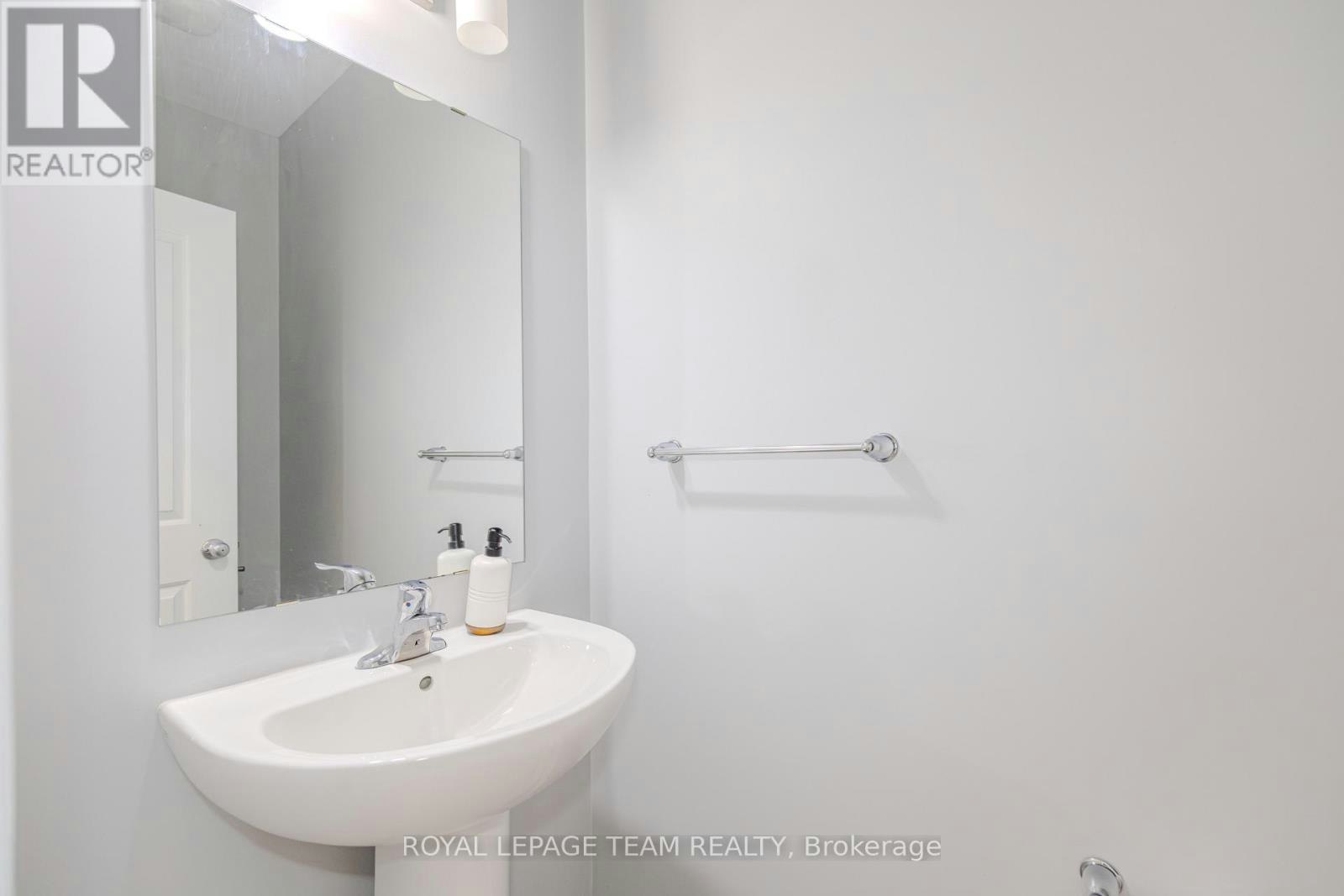 477 Cope Drive N, Ottawa, ON, K2V 0B8 - 7