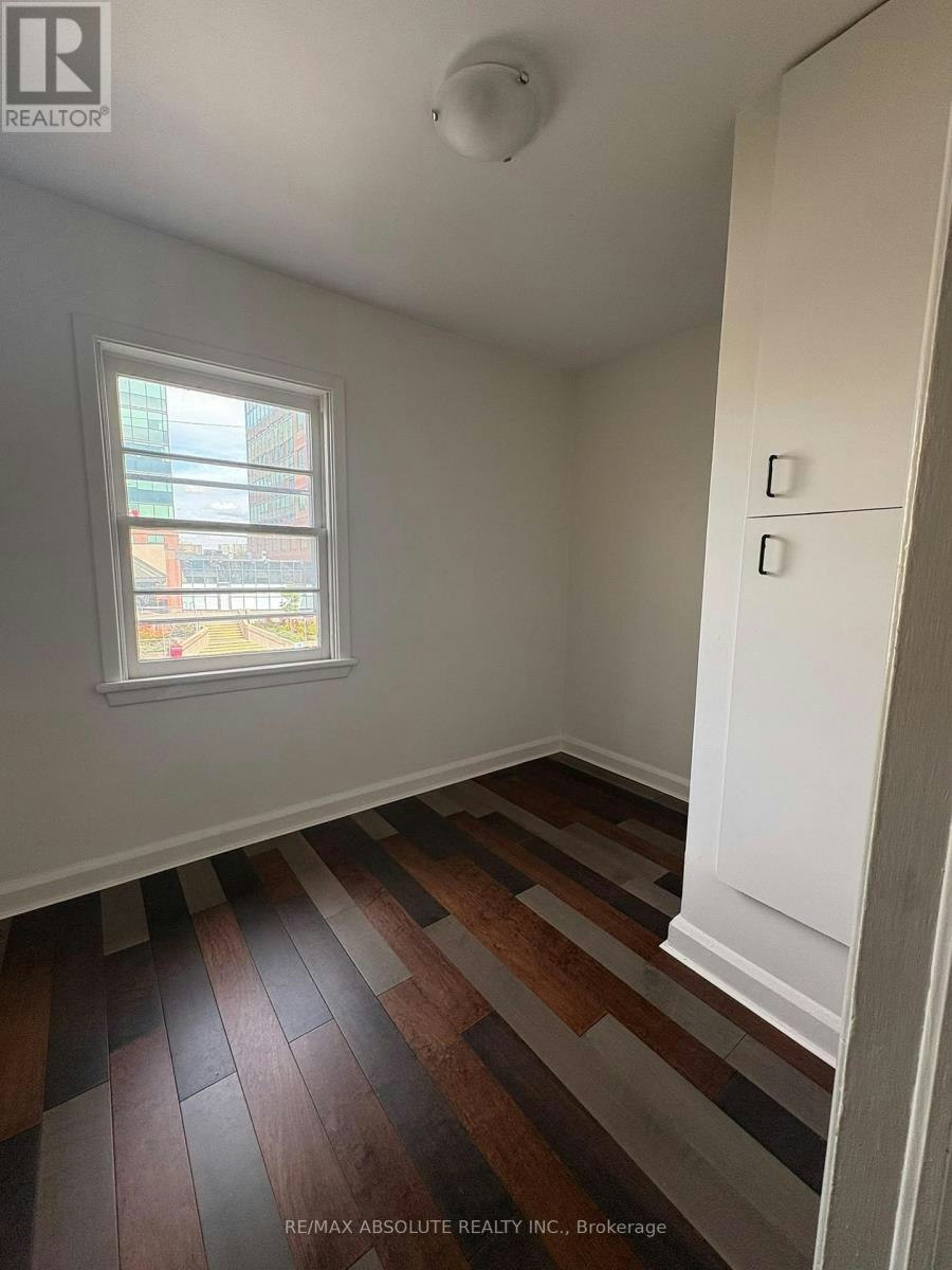 2-4 Holland Avenue, Ottawa, ON, K1Y 0X4 - 24