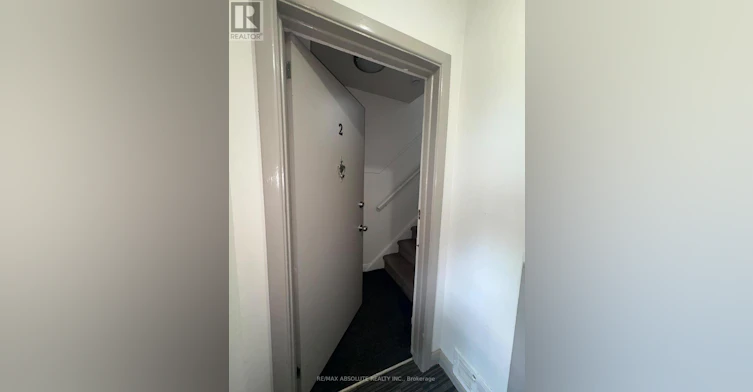 2-4 Holland Avenue, Ottawa, ON, K1Y 0X4 - 5
