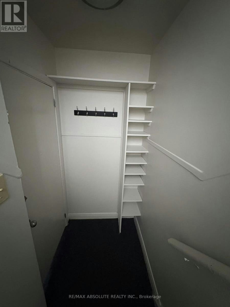 2-4 Holland Avenue, Ottawa, ON, K1Y 0X4 - 7