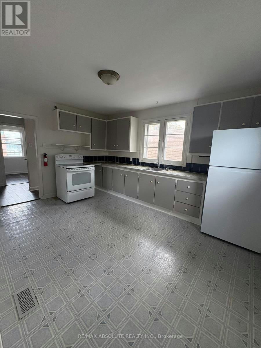 2-4 Holland Avenue, Ottawa, ON, K1Y 0X4 - 11