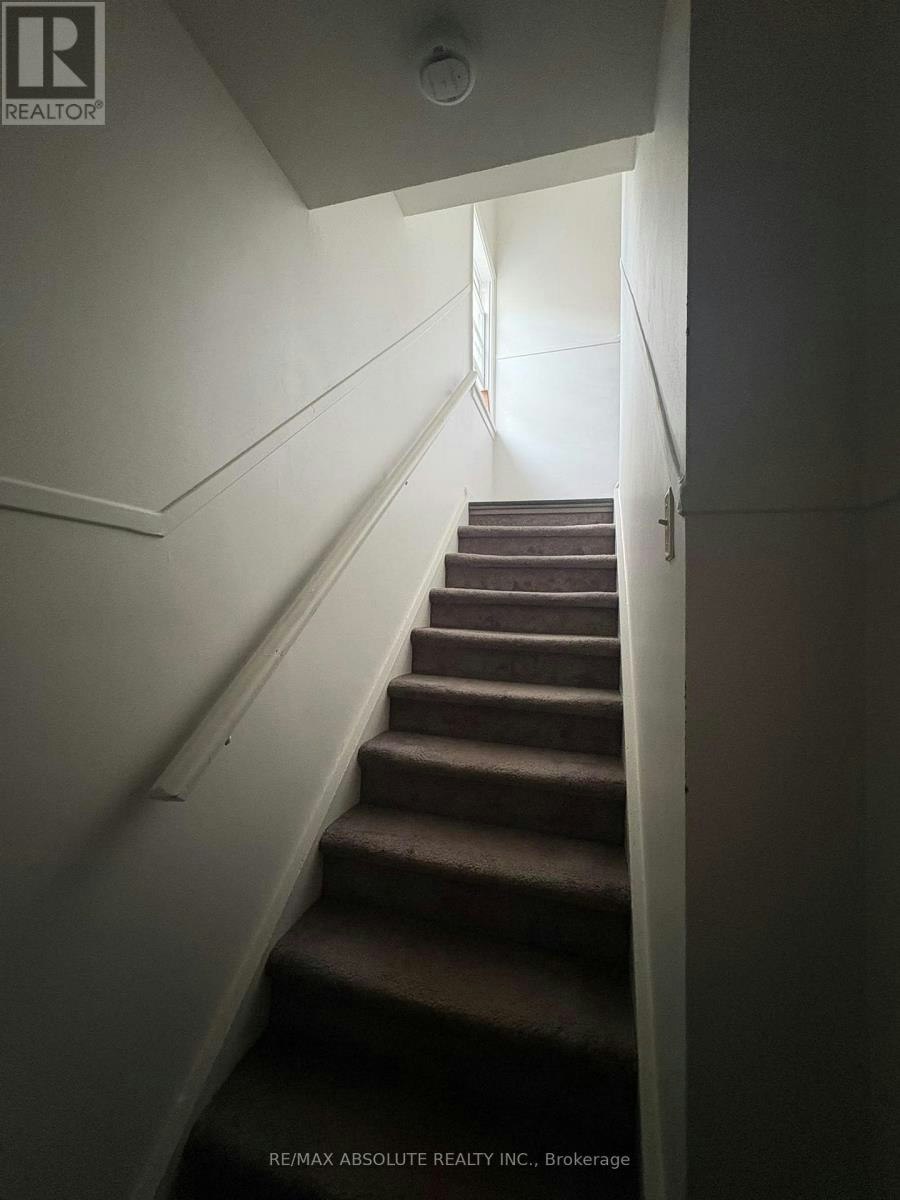 2-4 Holland Avenue, Ottawa, ON, K1Y 0X4 - 6